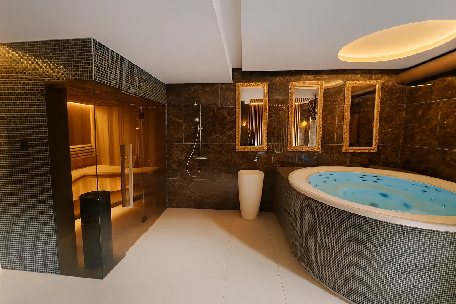 Privátní wellness AWAM se saunou a vířivkou
